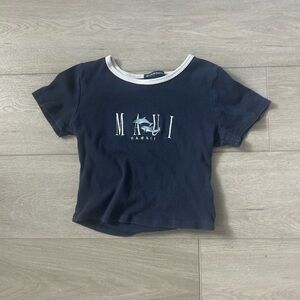 Brandy Melville Navy blue Maui Hawaii baby tee #hawaii #summer #babytee #y2k